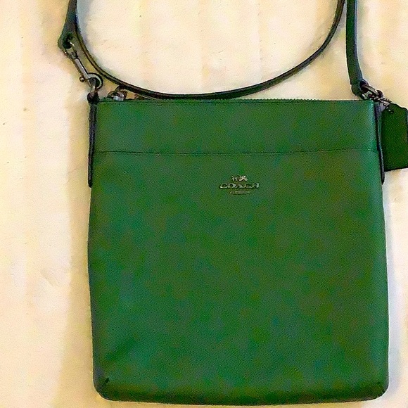 Coach Bags Euc Coach Kitt Emerald Green Crossbody Crossgrain